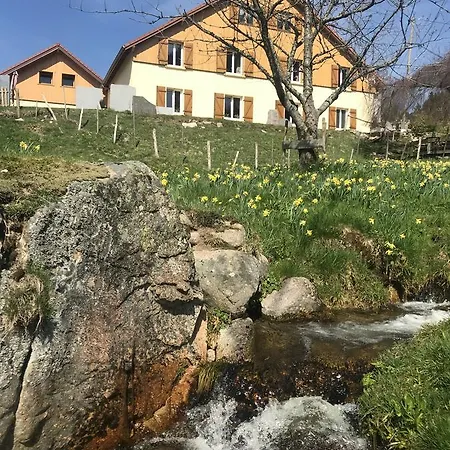 Couette-café Chez Jeanmyvonne 3*