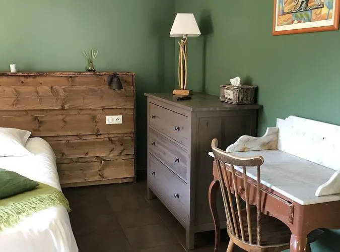 Chez Jeanmyvonne Bed & Breakfast